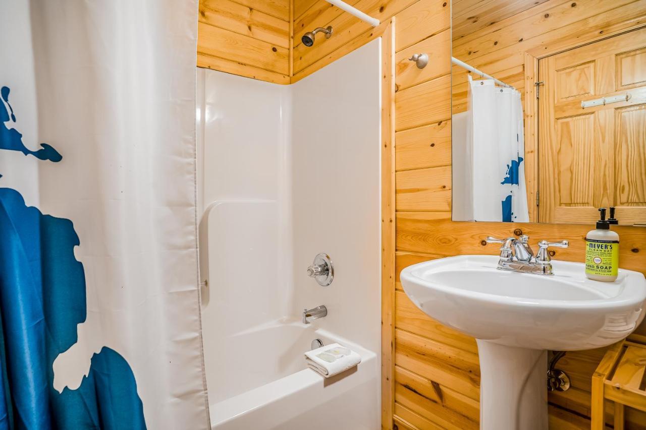 Kingfisher Cove Cabin 19 Saugatuck Luaran gambar